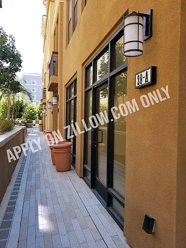 28 S 5th St #A Photo 1