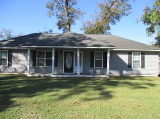 111 Pecan Dr, Ocilla, GA 31774
