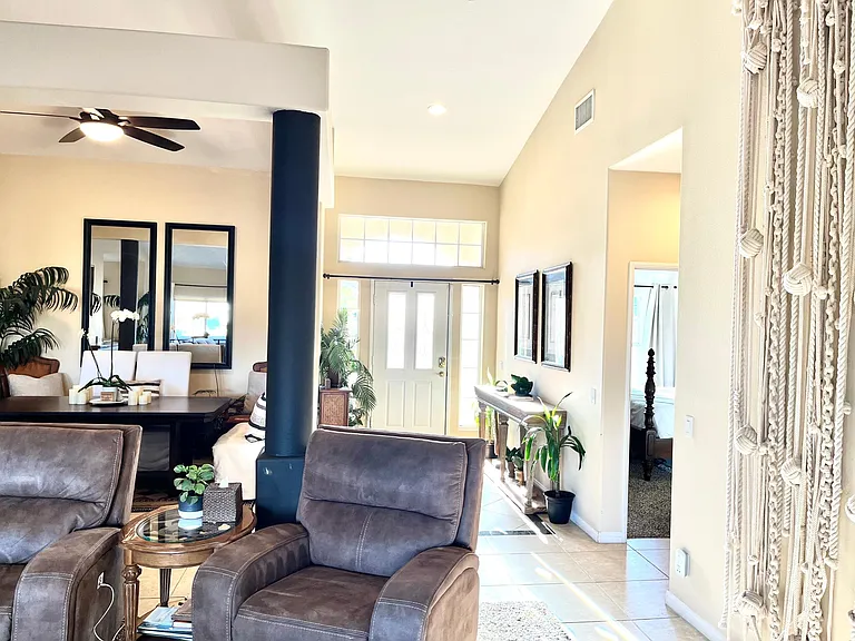 45235 Crystal Springs Dr — Photo 18