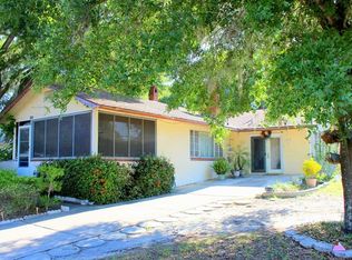1421 S Eustis St, Eustis, FL 32726