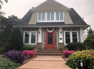 107 S Main St, Allentown, NJ 08501