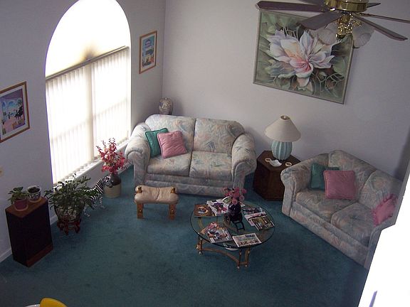 Vaulted ceilings,loft