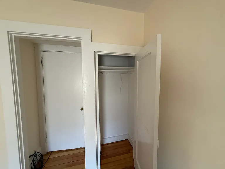 899 Broadway #4 — Photo 12