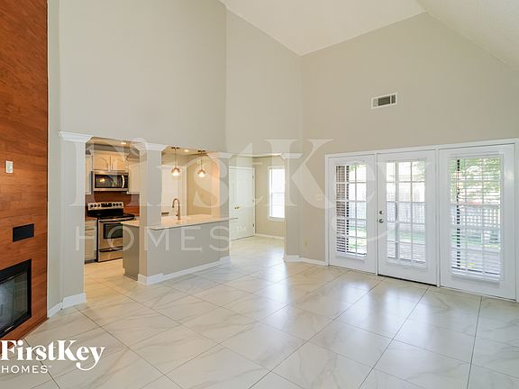 3rd image of 1004 Appling Meadow Dr