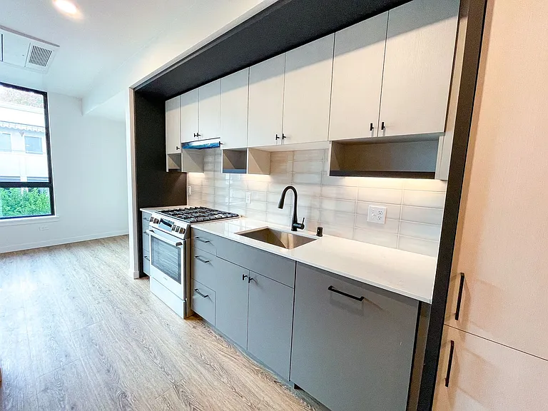 Parque Kirkland Apartments — Photo 22