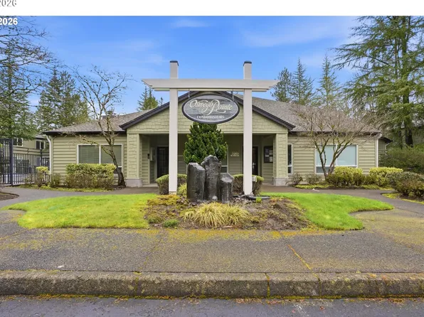 5059 Foothills Dr #D-112, Lake Oswego, OR 97034
