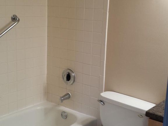3rd image of 116 Gant Cir Unit C