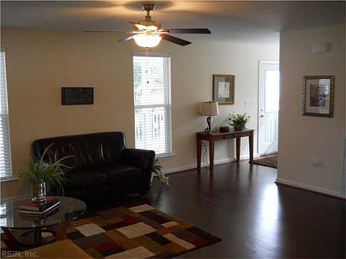 4th image of 157 Honaker Ave