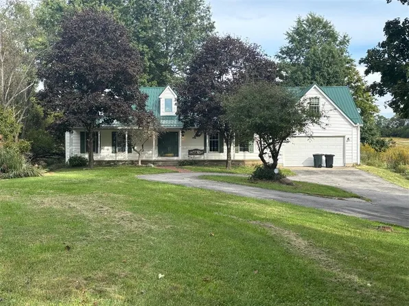 471 Ogden Rd, Wilmington, OH 45177