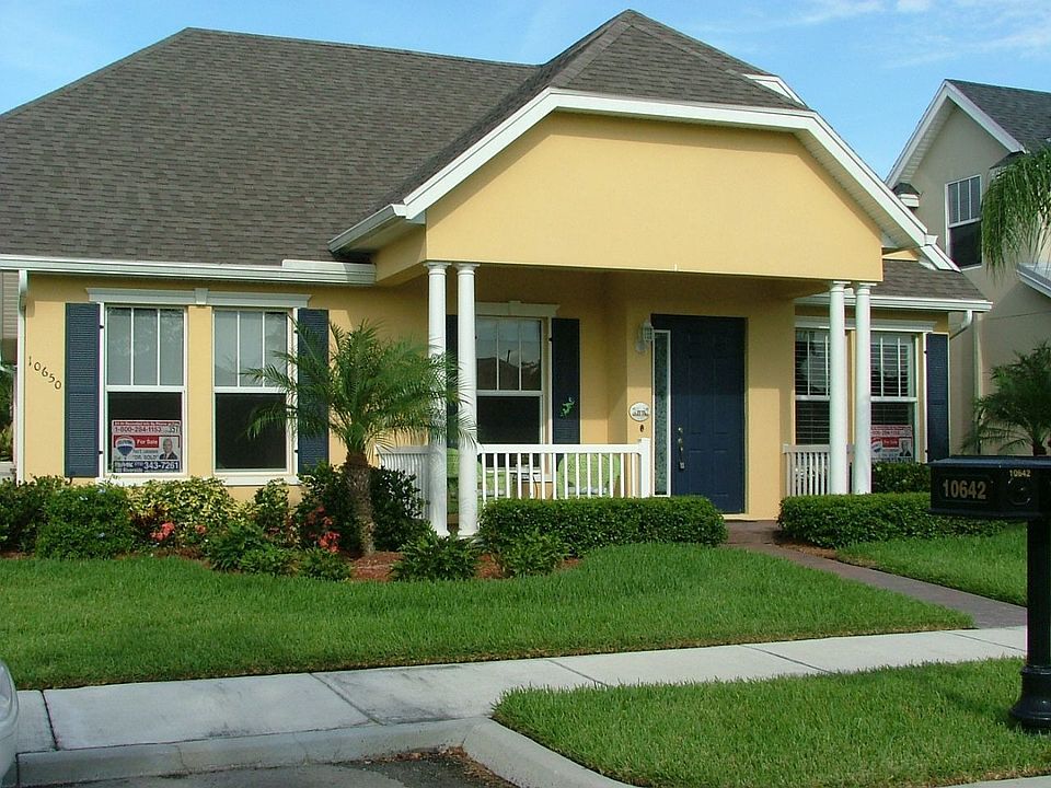 FRONT EXTERIOR