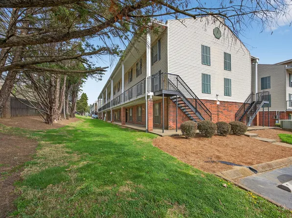 900 Mountain Creek Rd APT E70, Chattanooga, TN 37405