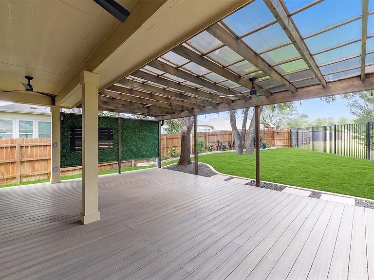 400 Pinnacle View Dr — Photo 34