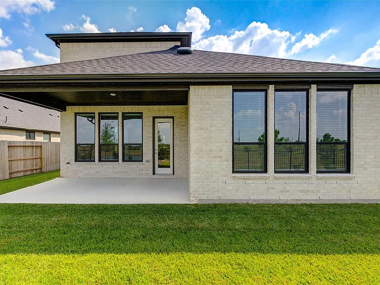 25326 Loch Doon Dr — Photo 36