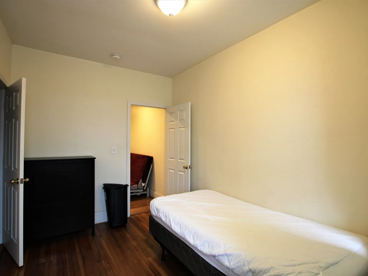 2 bed, 9999 sqft, $2,950 — Photo 3