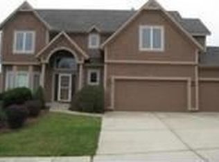 17111 Penrose Ln, Lenexa, KS 66219