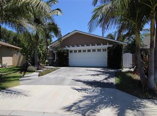 925 Begonia Ave, Costa Mesa, CA 92626