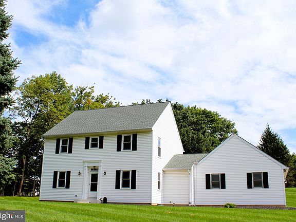 2nd image of 1 Kristine Ln