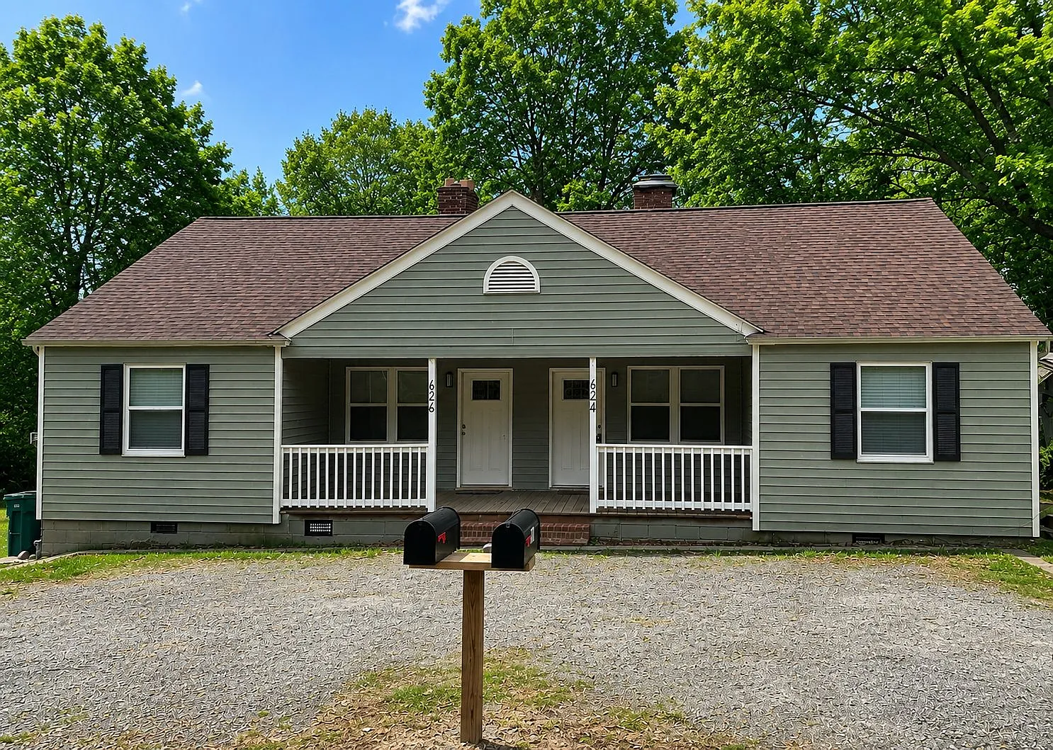 624 Frasier Street SouthEast - 1 — Photo 1