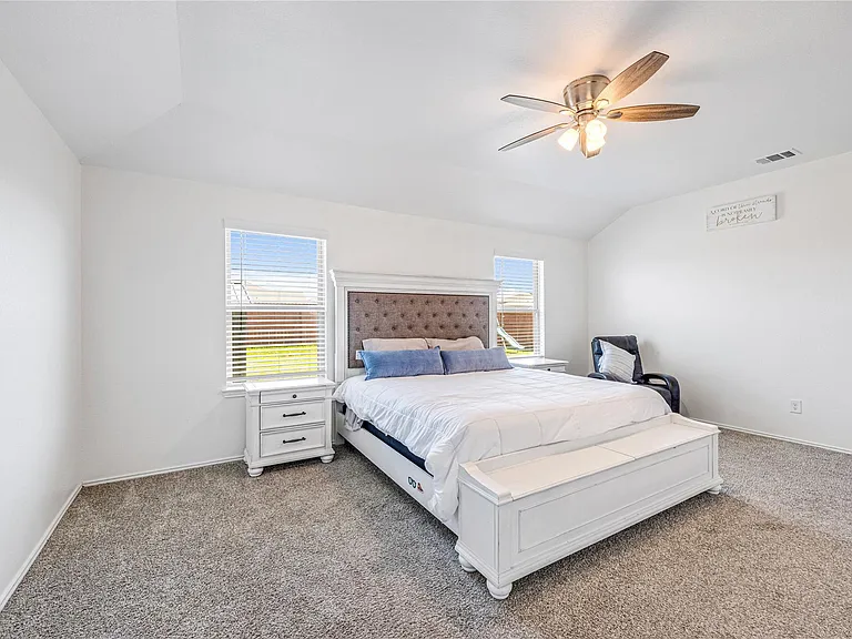 22627 Petrizzi Ln — Photo 14