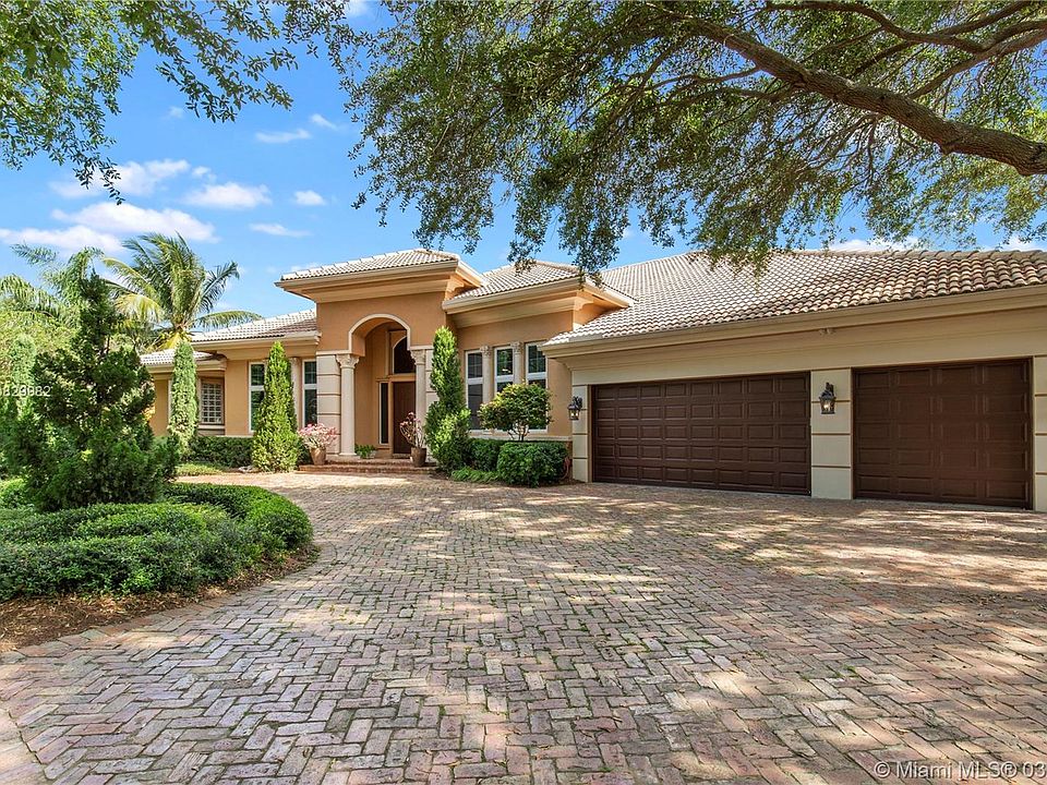 1st image of 3631 Estate Oak Cir