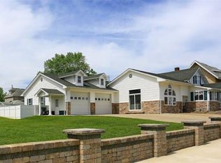 931 Rose Ave, New Castle, PA 16101