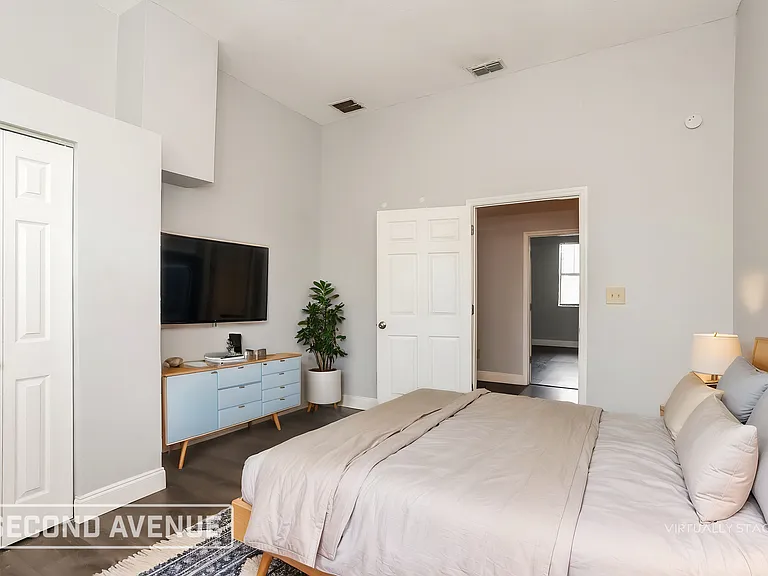 1619 Whitner St — Photo 13