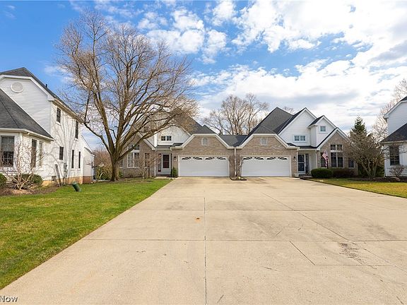 2nd image of 23 Nantucket Row
