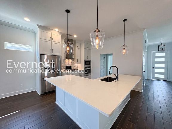 5th image of 16 Short Leaf Ln