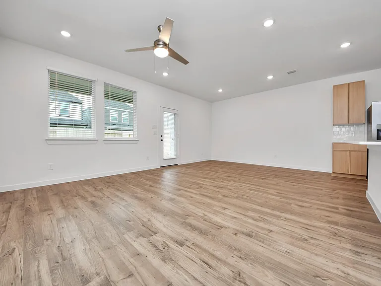 3538 Shearwater St — Photo 9