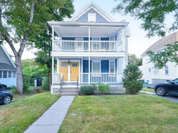 12 Richmond Ave, Worcester, MA 01602