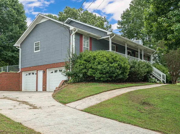 97 Monterey Ct, Pleasant Grove, AL 35127