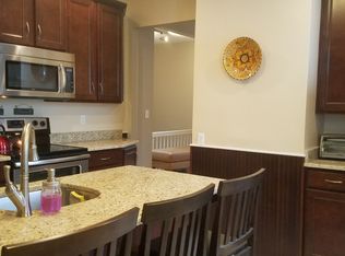 430 E 6th St #3, Boston, MA 02127