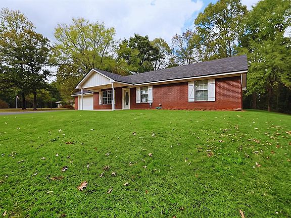 3rd image of 317 Sweet Home Rd