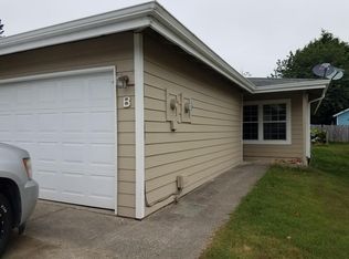 824 Ransom Ave, Brookings, OR 97415