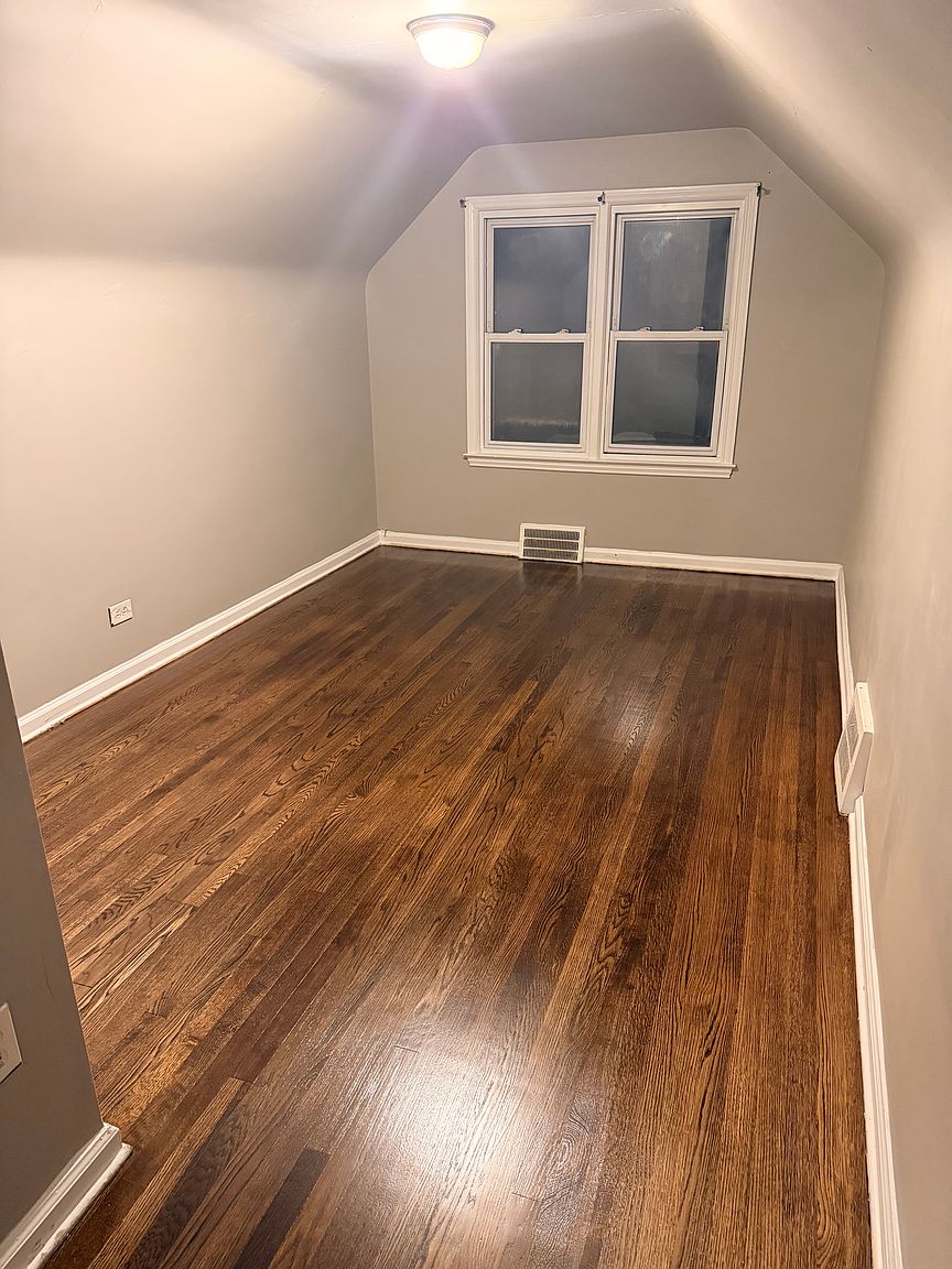 8289 Standard Ave, photo 5