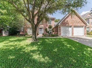8331 Crystalwood Dr, Dallas, TX 75249