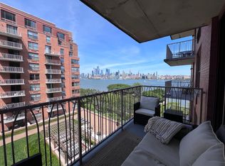 329 River St, Hoboken, NJ 07030