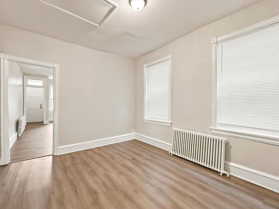 5th image of 502 N Clayton St