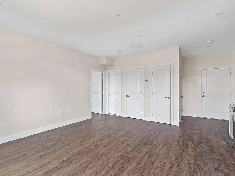 18 New Derby St #206 — Photo 6