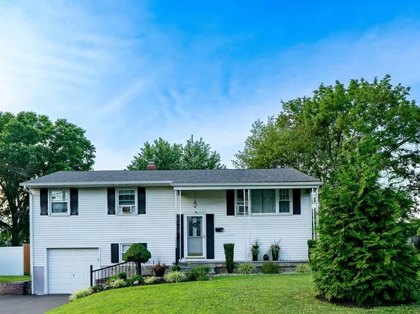 44 Arrowhead Drive, Newington, CT 06111