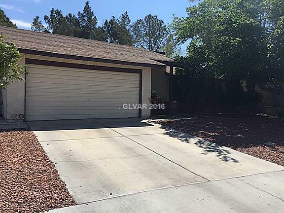 2nd image of 4425 Lookout Peak Way