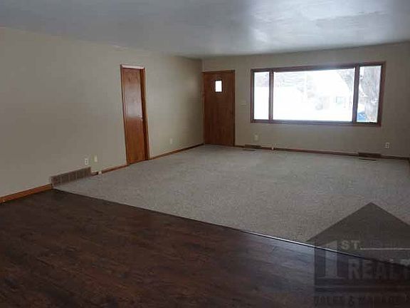 5th image of 1106 Lawndale Dr