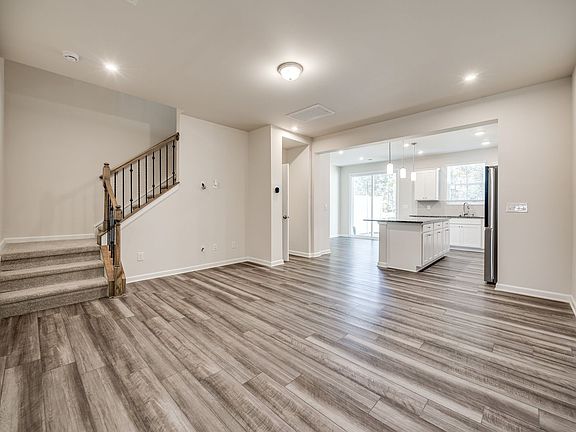 4th image of 1351 Southern Sugar Dr