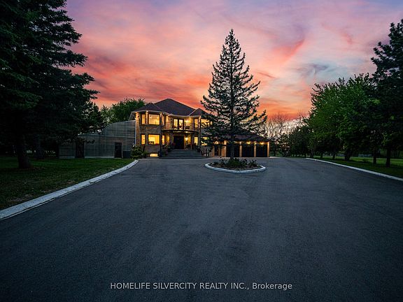 3rd image of 15 Estateview Cir