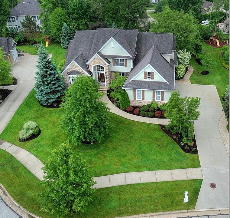 1st image of 7353 Bellerive Dr