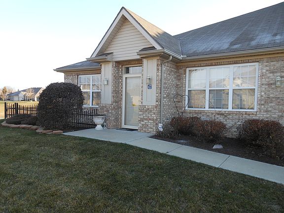 2nd image of 6801 Park Square Dr #C
