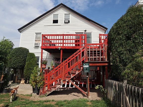 3rd image of 48 Blossom St