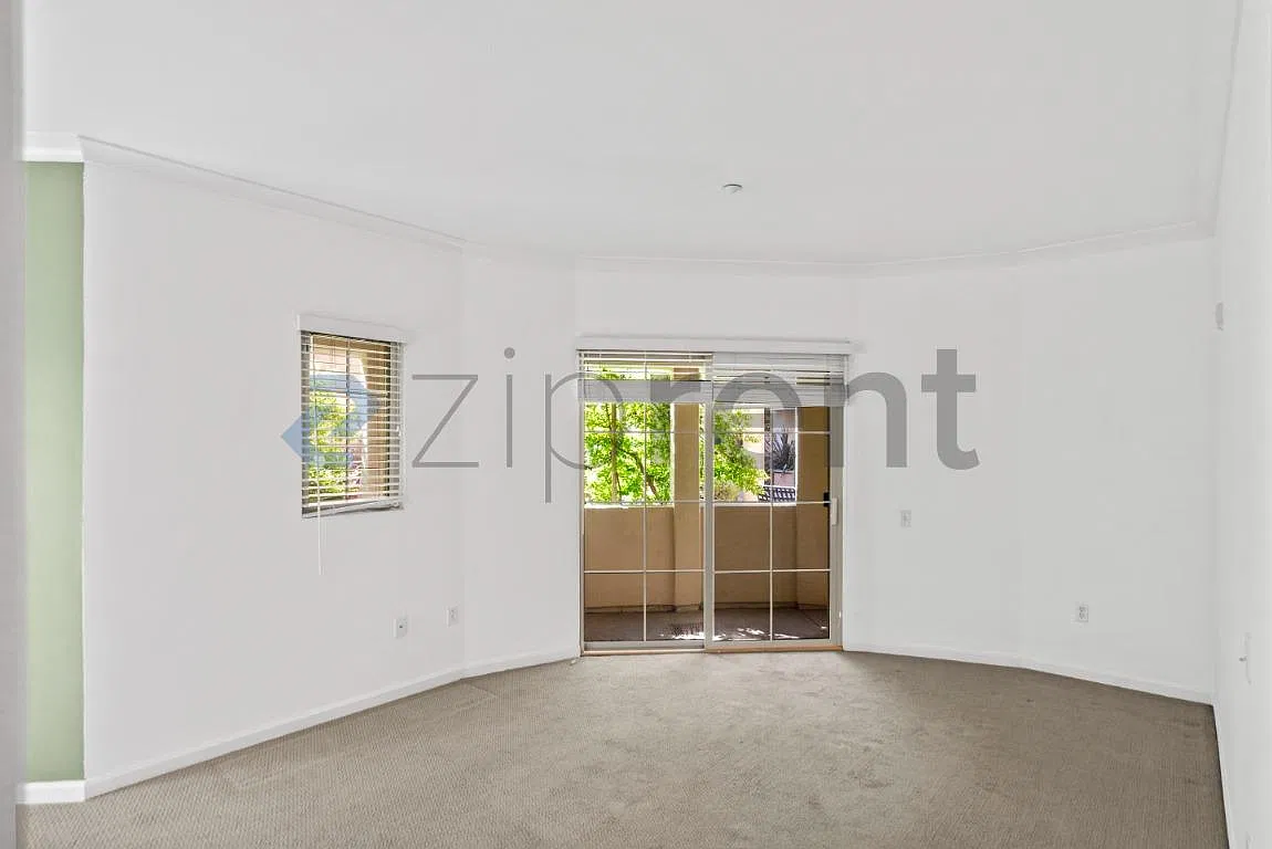 2 bed, 796 sqft, $3,375 — Photo 2