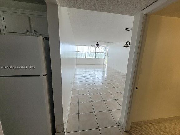 4th image of 1200 NE Miami Gardens Dr APT 603W