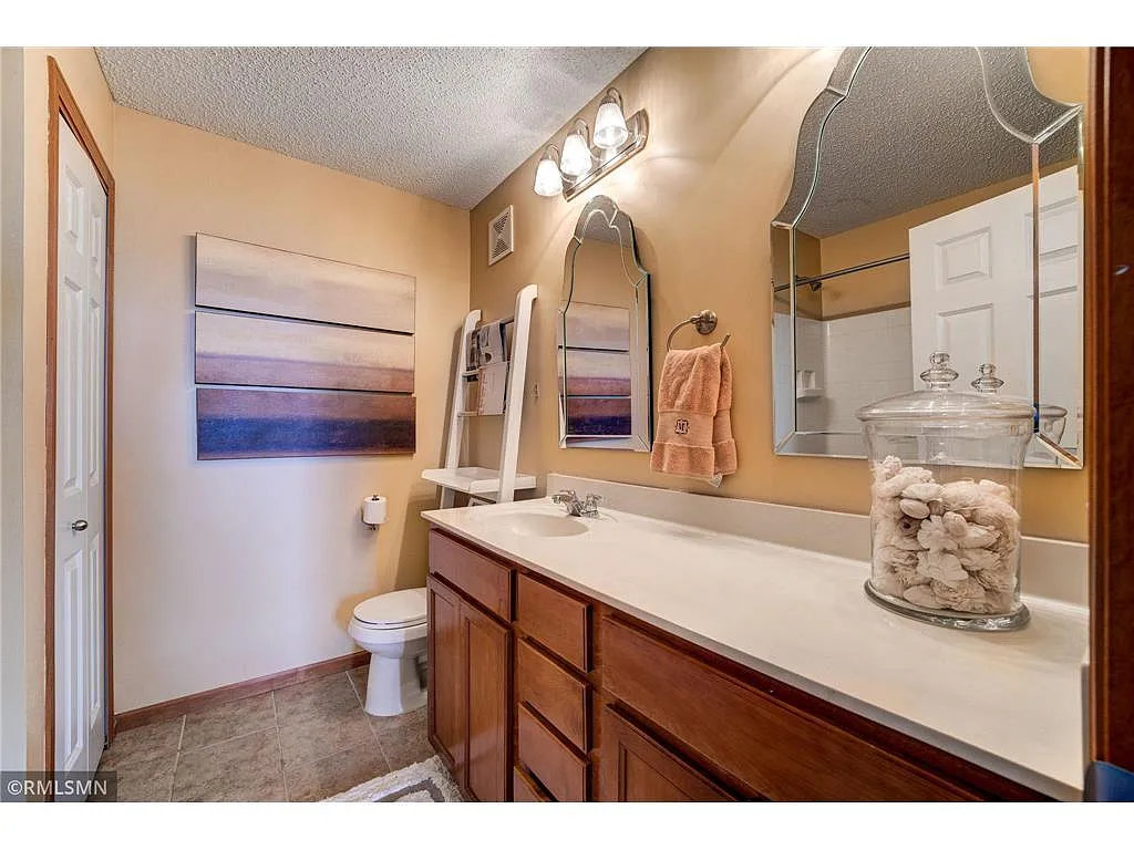 Building Photo - 3406 Hazel Trl #F